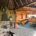 Rancho-bierna Lodge *