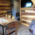 Rancho-bierna Lodge *